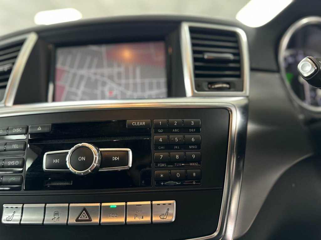 Mercedes-Benz M Class Ml250 Cdi Bluetec Sport Black #125