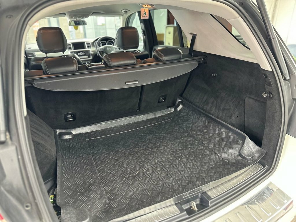 Mercedes-Benz M Class Ml250 Cdi Bluetec Sport Black #74