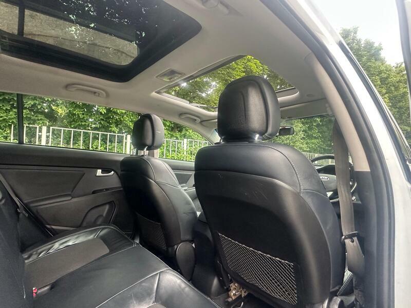 Kia Sportage 1.6 Gdi 1 White #32