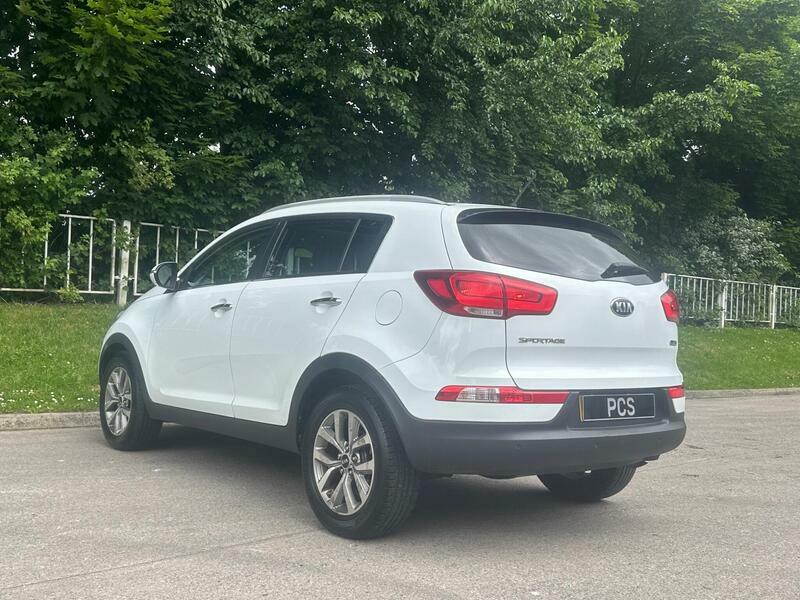 Kia Sportage 1.6 Gdi 1 White #10