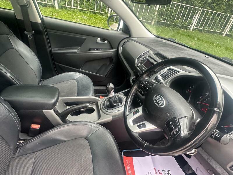 Kia Sportage 1.6 Gdi 1 White #17