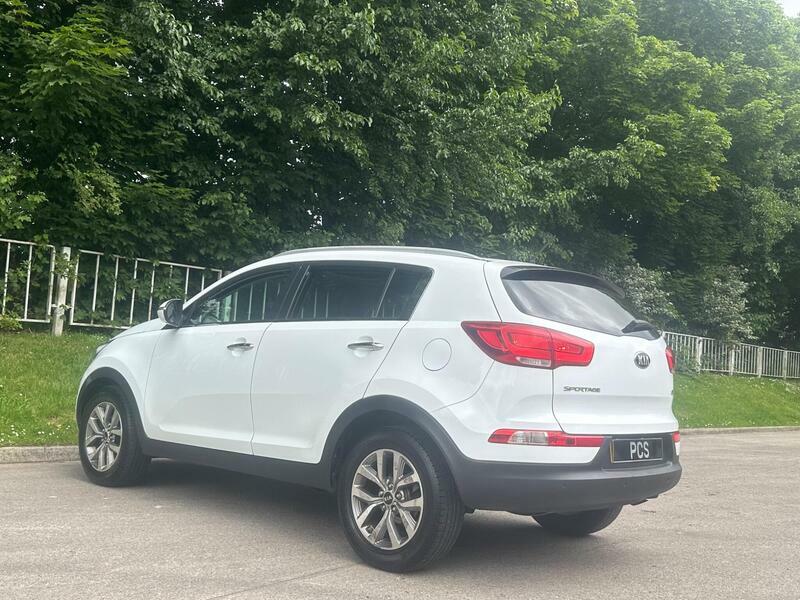 Kia Sportage 1.6 Gdi 1 White #8