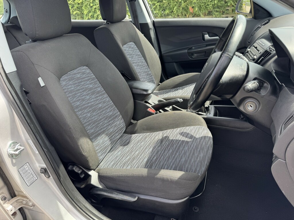 Kia Ceed 1.4 Gs Red #6
