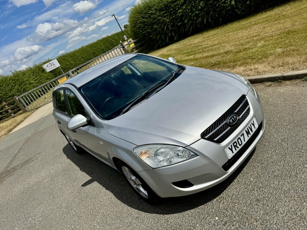 Kia Ceed 1.4 Gs Red #30