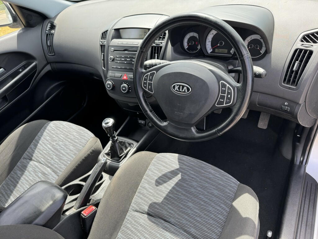Kia Ceed 1.4 Gs Red #7