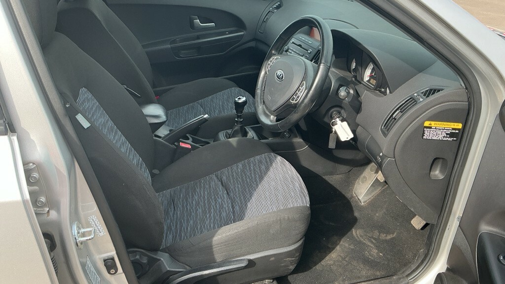 Kia Ceed 1.6 Gs Silver #6