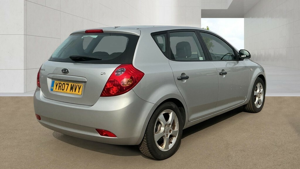 Kia Ceed 1.6 Gs Silver #3