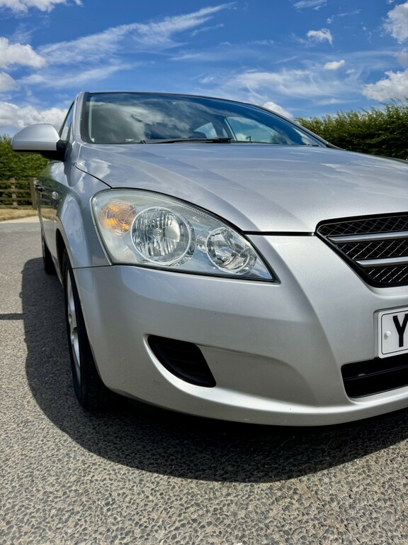 Kia Ceed 1.4 Gs Red #12