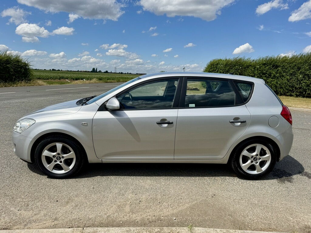 Kia Ceed 1.4 Gs Red #10
