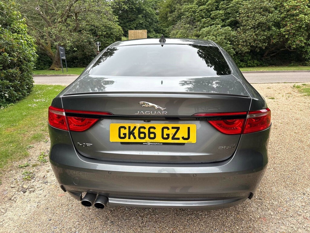 Jaguar XF R-sport D  #6