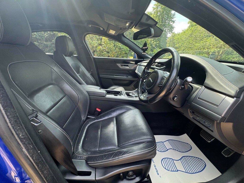 Jaguar XF 2L R-sport White #12