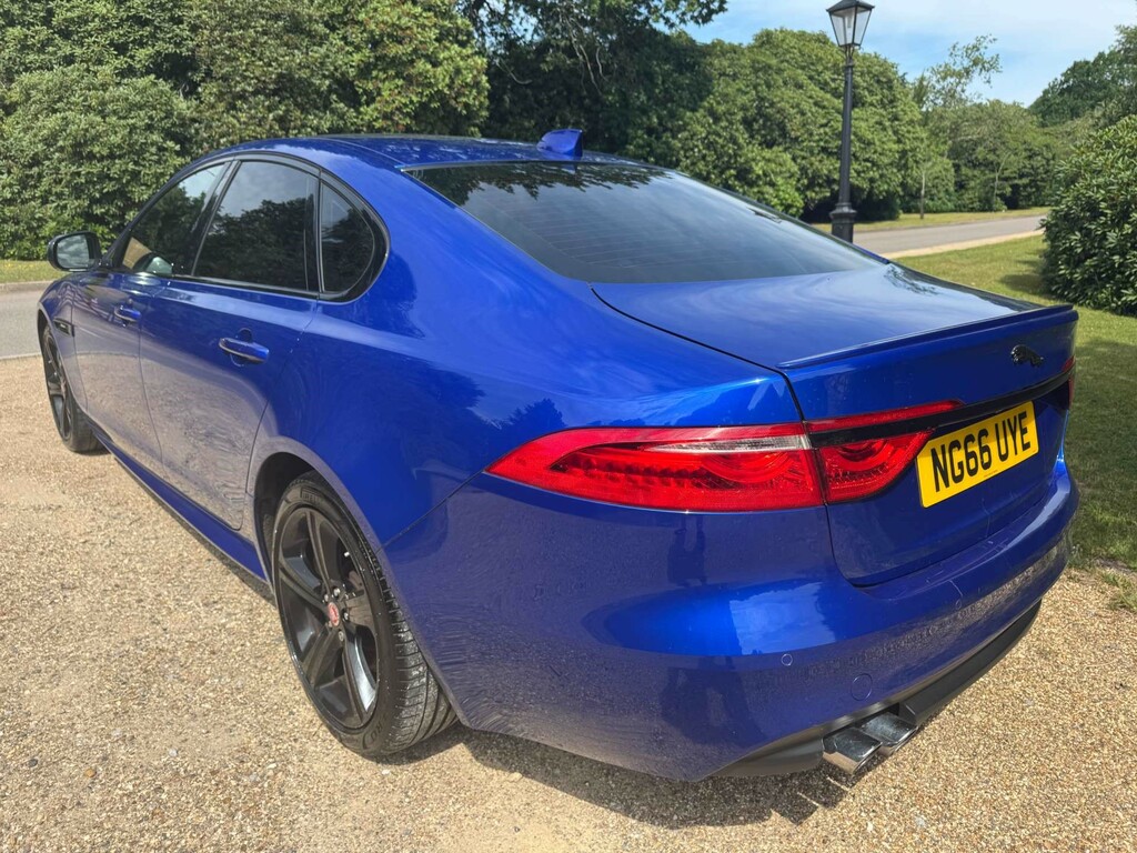 Jaguar XF 2L R-sport White #39