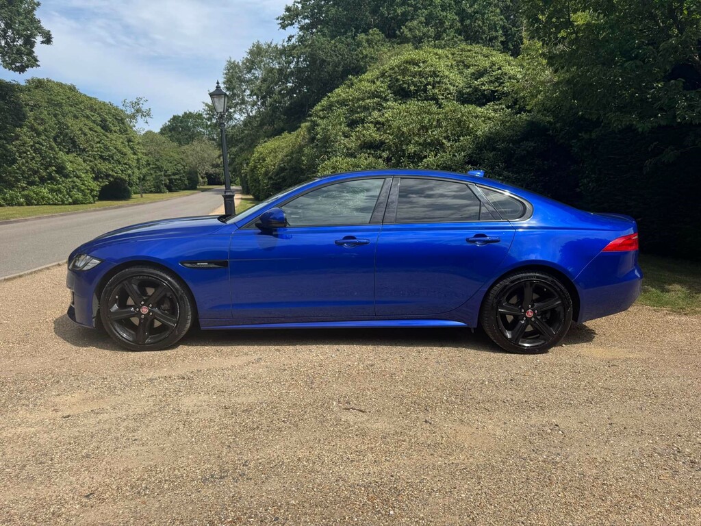 Jaguar XF 2L R-sport White #38