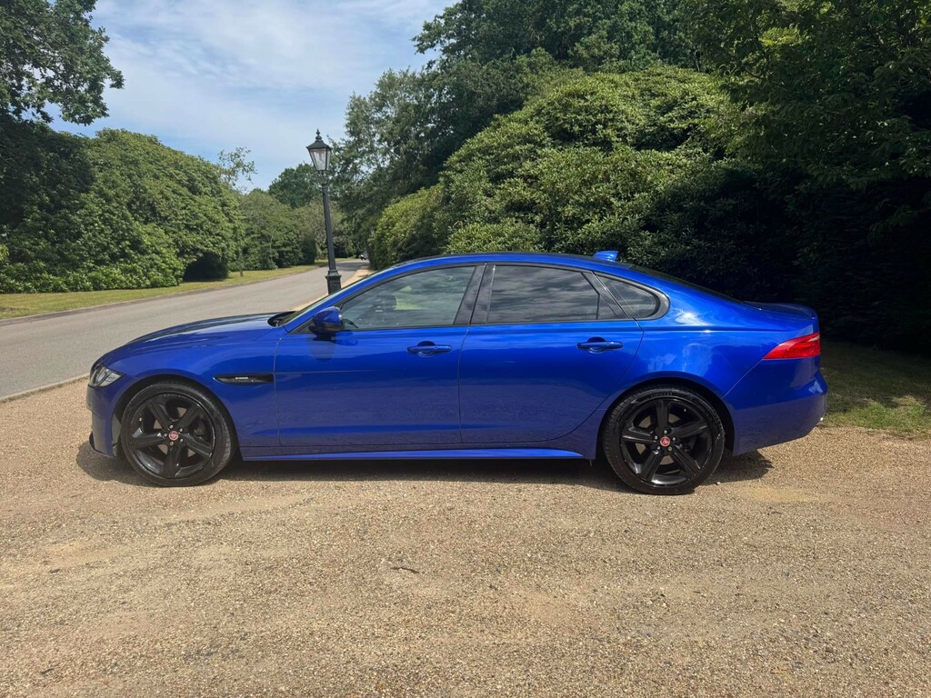 Jaguar XF 2L R-sport White #34