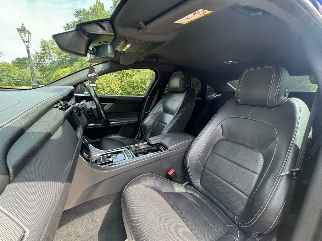 Jaguar XF 2L R-sport White #22