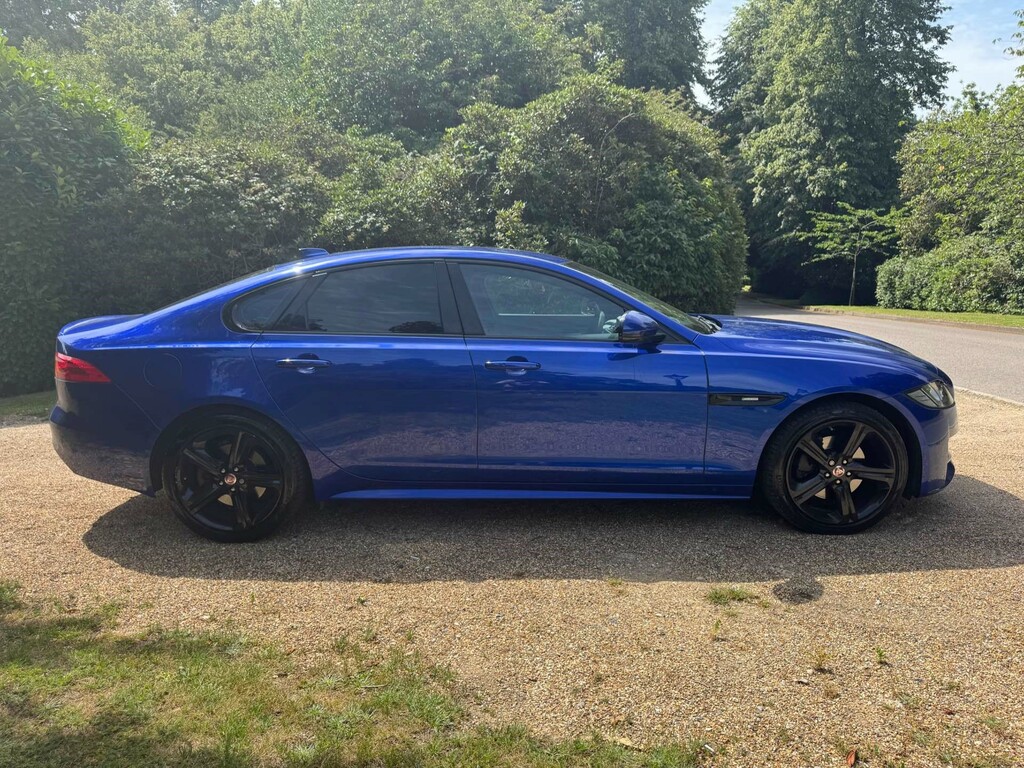 Jaguar XF 2L R-sport White #8