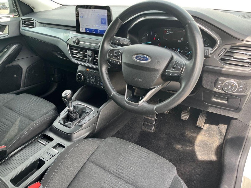 Ford Focus 1.0T Ecoboost Active Hatchback E AV20VGE White #5