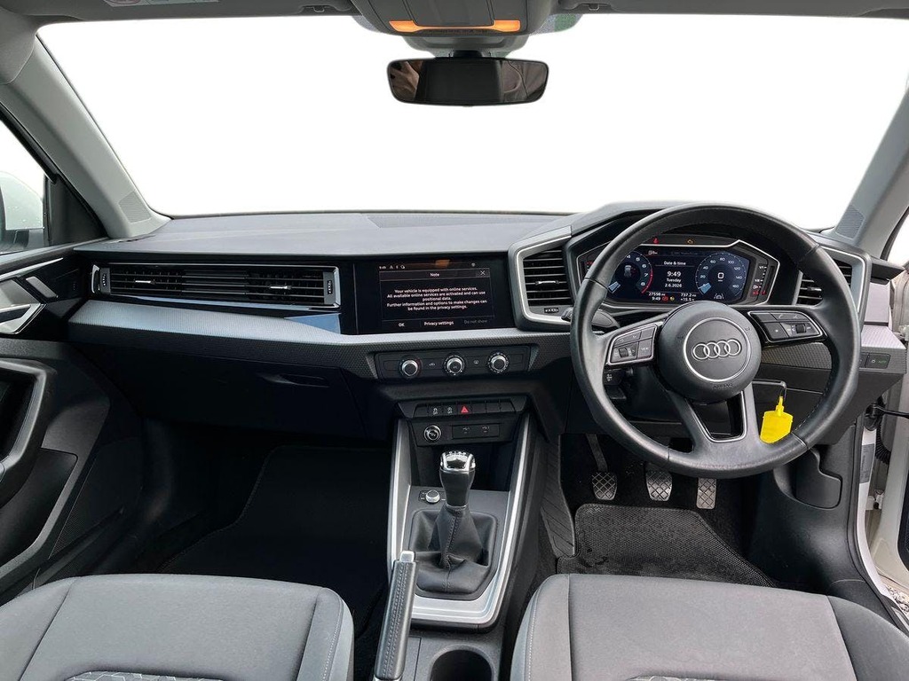 Audi A1 1.0 Tfsi 25 Sport Sportback Euro YM21FFB White #6