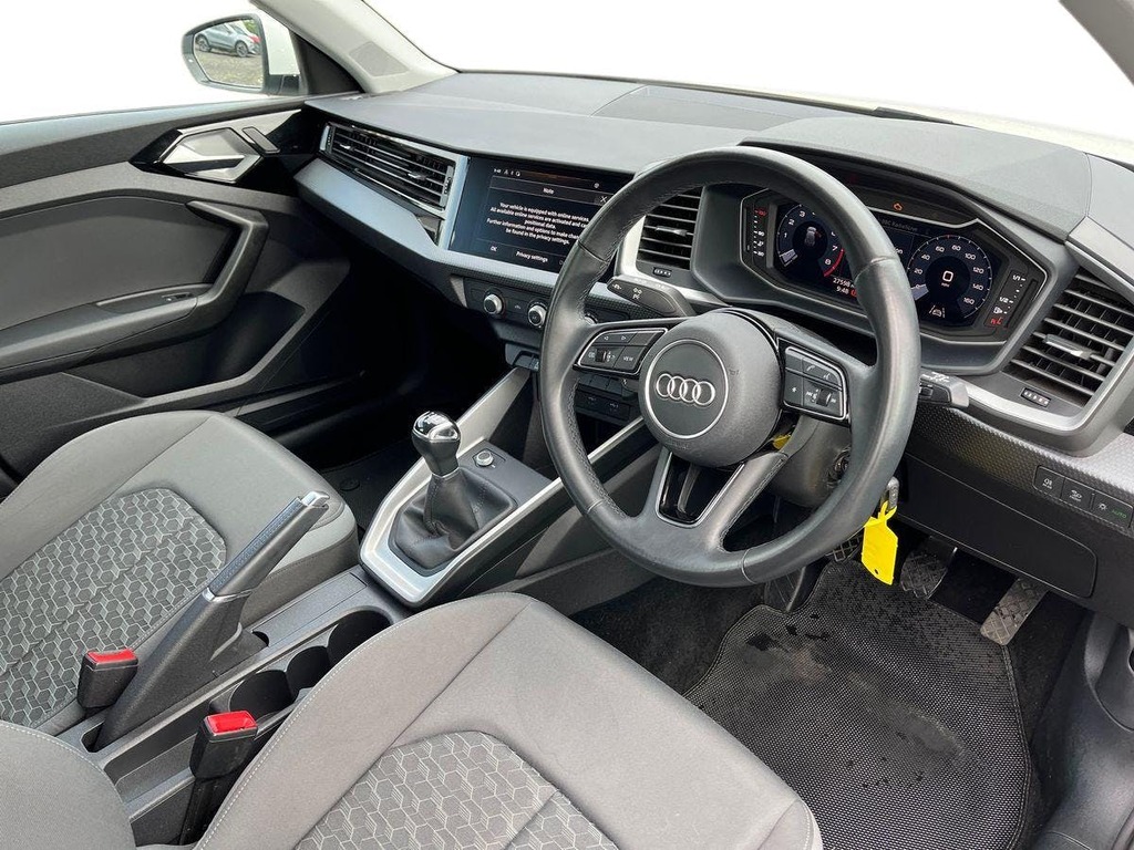 Audi A1 1.0 Tfsi 25 Sport Sportback Euro YM21FFB White #5
