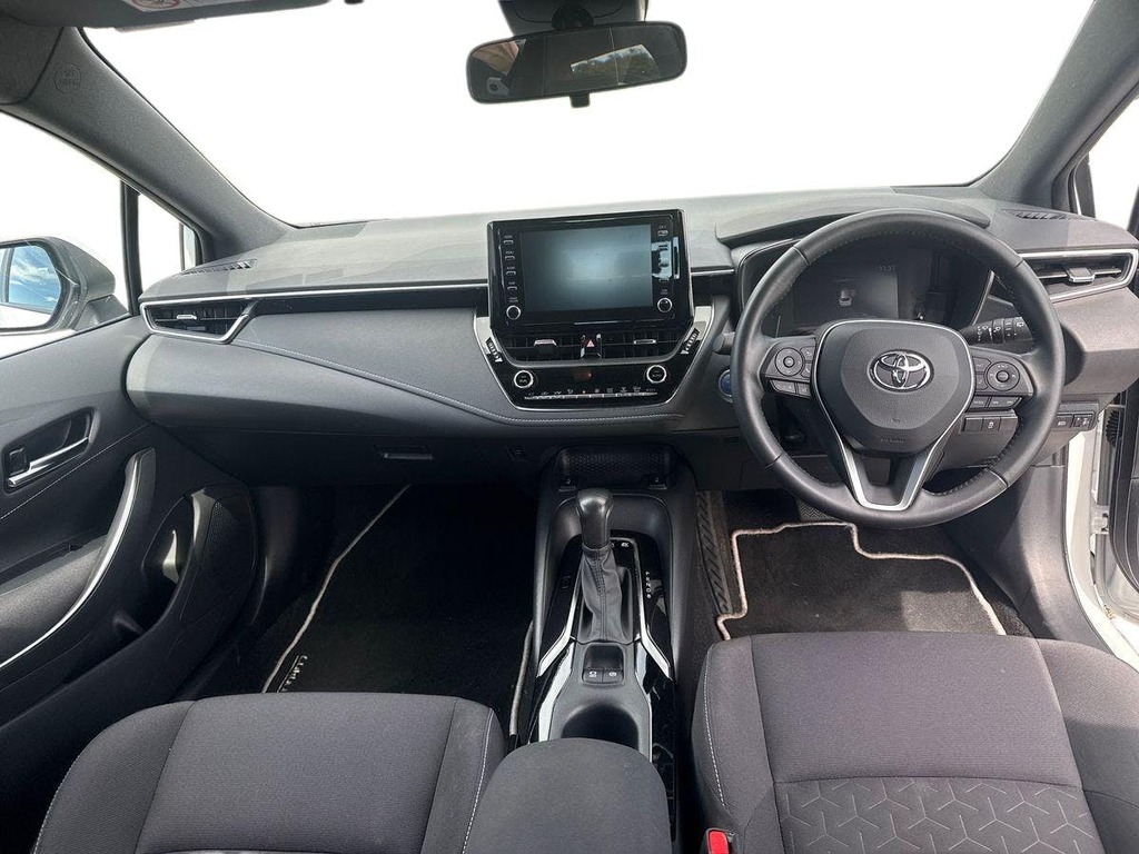 Toyota Corolla 1.8 Vvt H Icon Touring Sports Hybrid Cv White #6