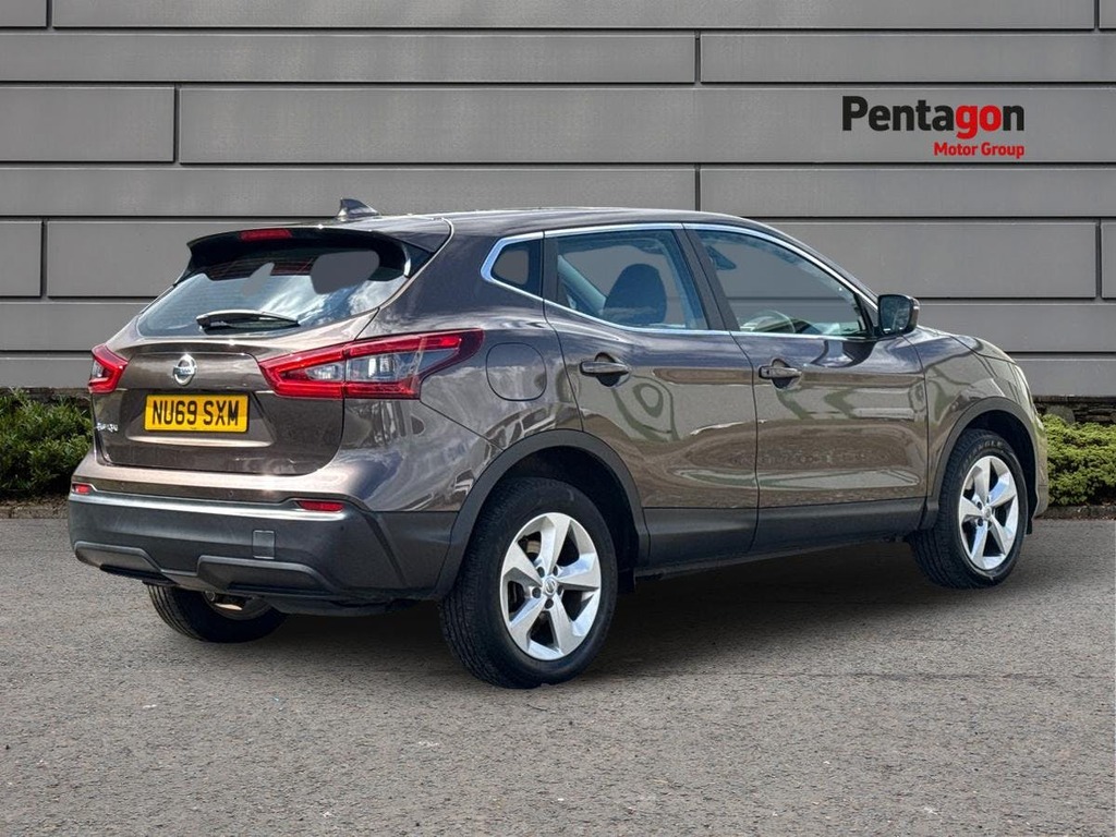 Nissan Qashqai 1.5 Dci Acenta Premium Suv Euro NU69SXM Brown #4