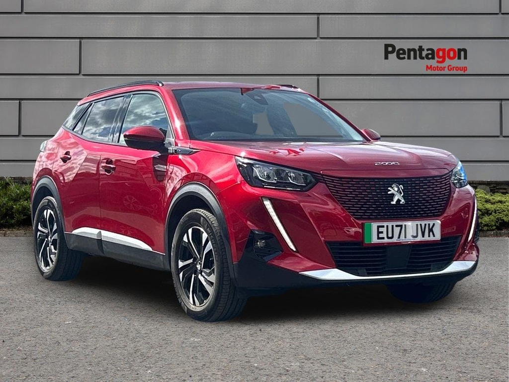 Peugeot e-2008 50Kwh Allure Premium Suv 136 Ps Red