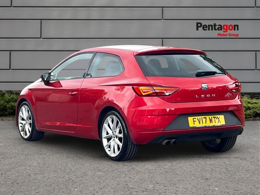 Seat Leon 1.4 Ecotsi Fr Technology Sport Coupe Ma FV17WTX Red #2