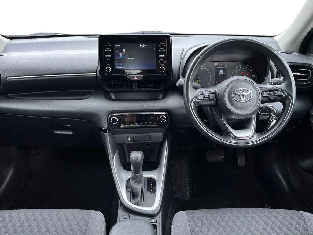 Toyota Yaris 1.5 Vvt H Icon Hatchback Hybrid E Cvt E FY23TTZ White #6