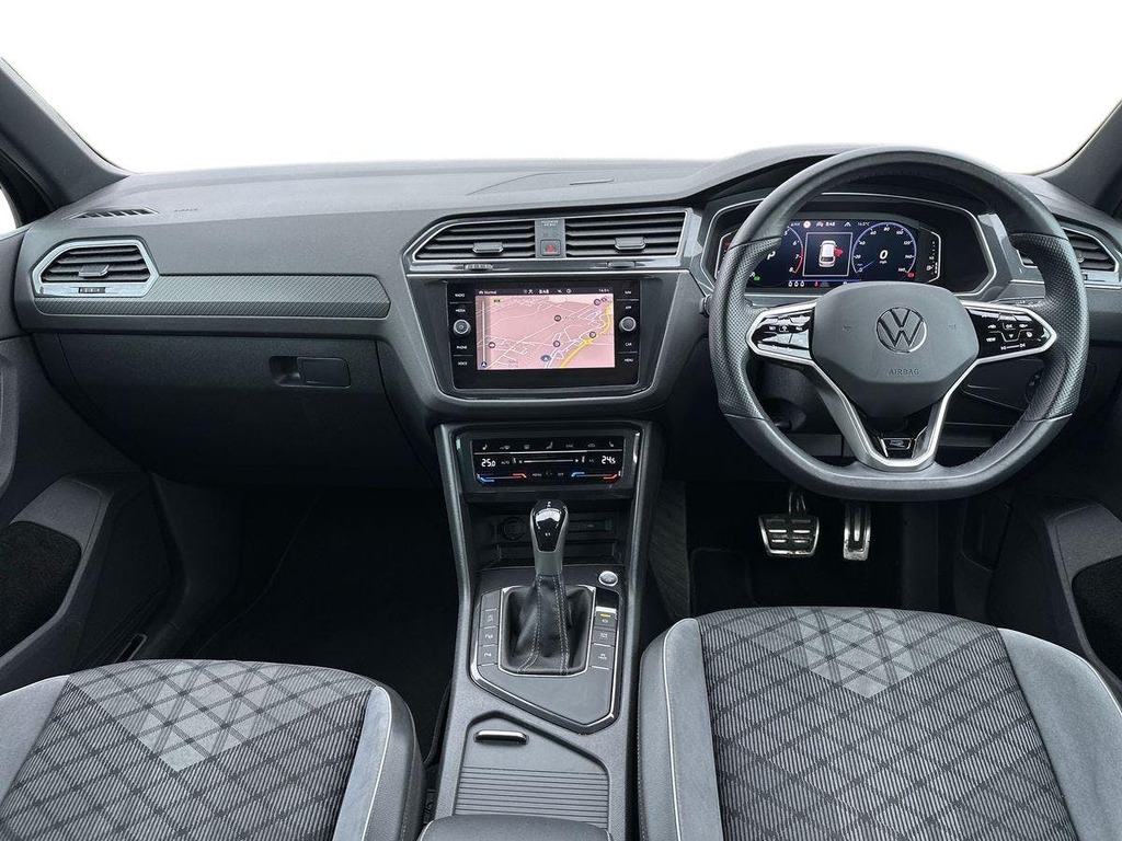 Volkswagen Tiguan 1.5 Tsi R Line Suv Dsg Euro 6 Ss 15 YGZ7256 Black #6
