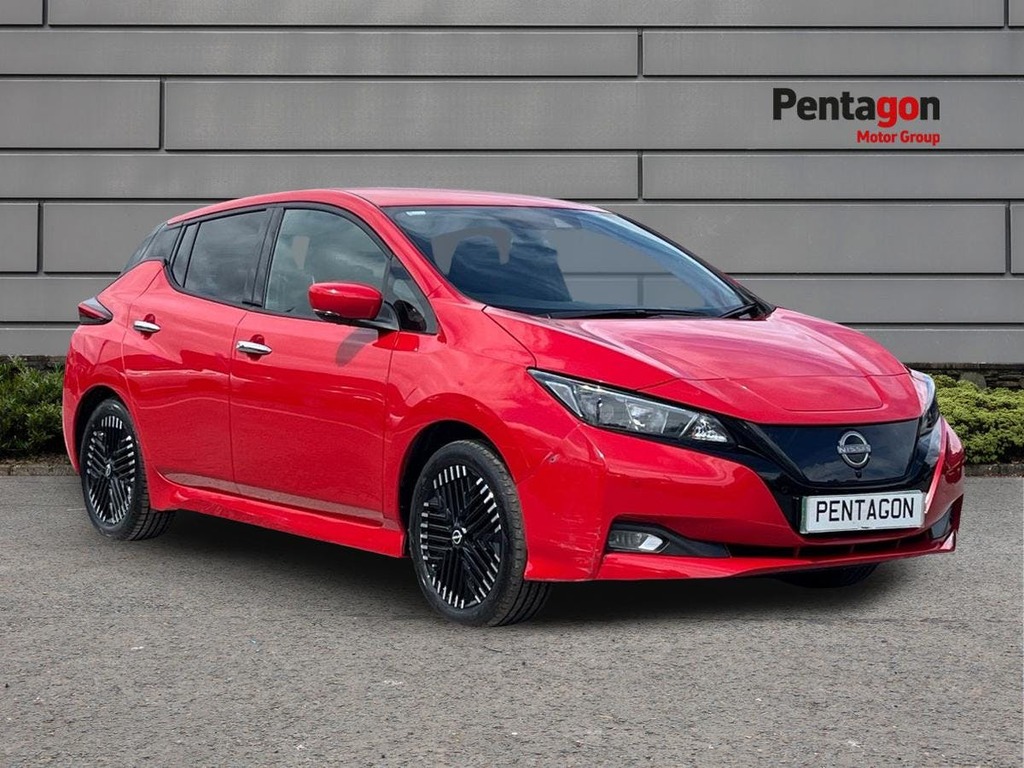 Nissan Leaf 39Kwh N Connecta Hatchback 150 Red