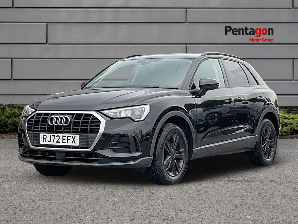 Audi Q3 1.5 Tfsi Cod 35 Technik Suv S Tronic Eu RJ72EFX Black #3
