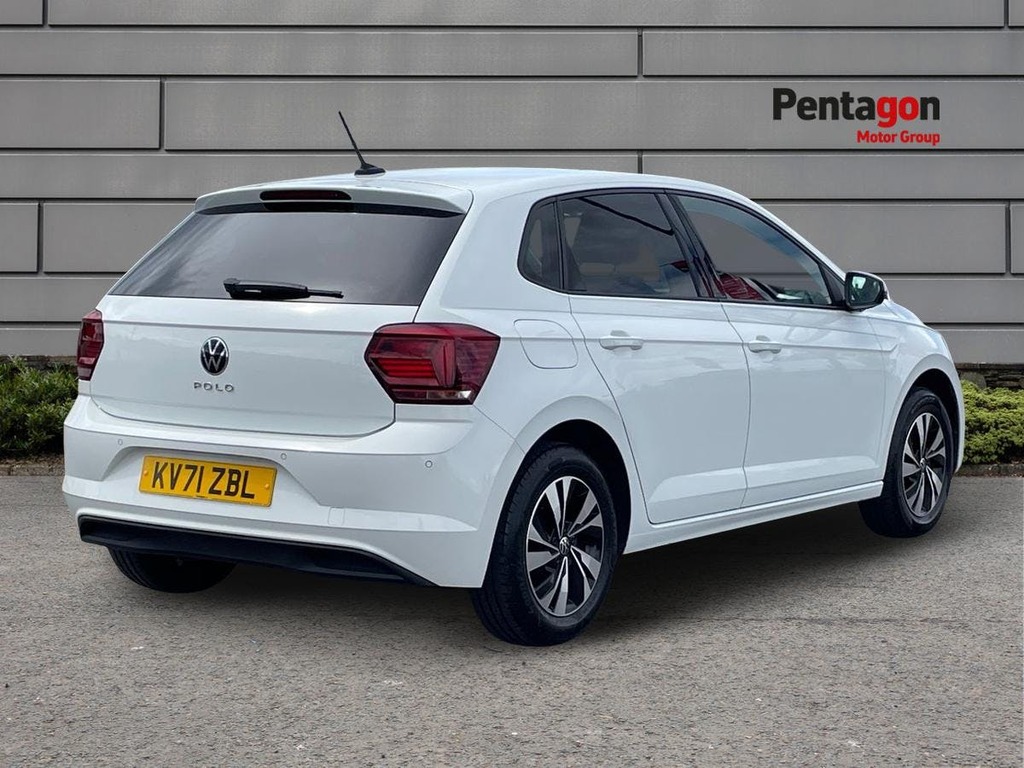Volkswagen Polo 1.0 Tsi 95 Match White #4