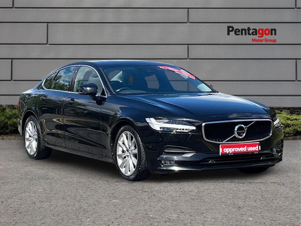 Volvo S90 2.0 D4 Momentum Pro Saloon Euro 6 Black