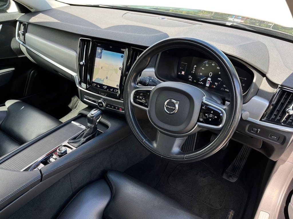 Volvo S90 2.0 D4 Momentum Pro Saloon Euro 6 Black #5