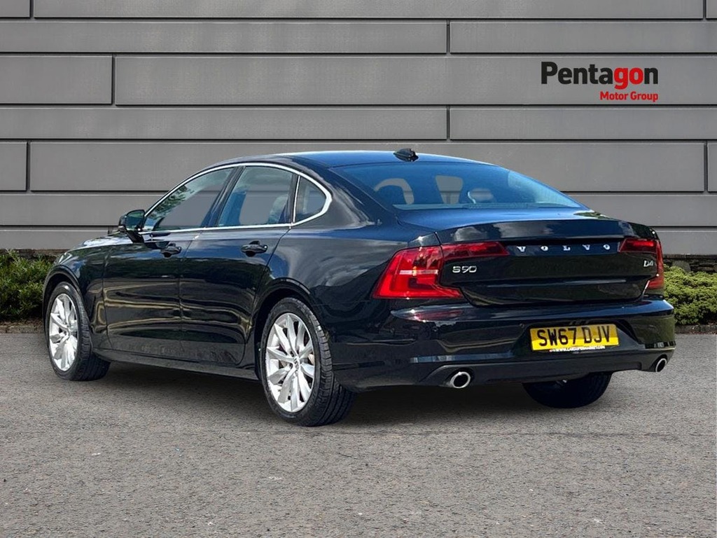 Volvo S90 2.0 D4 Momentum Pro Saloon Euro 6 Black #2