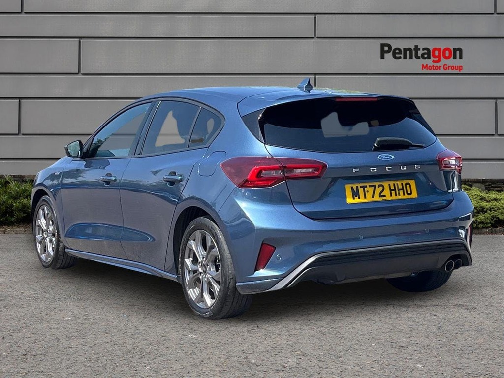 Ford Focus 1.0T Ecoboost St Line Hatchback Blue #2