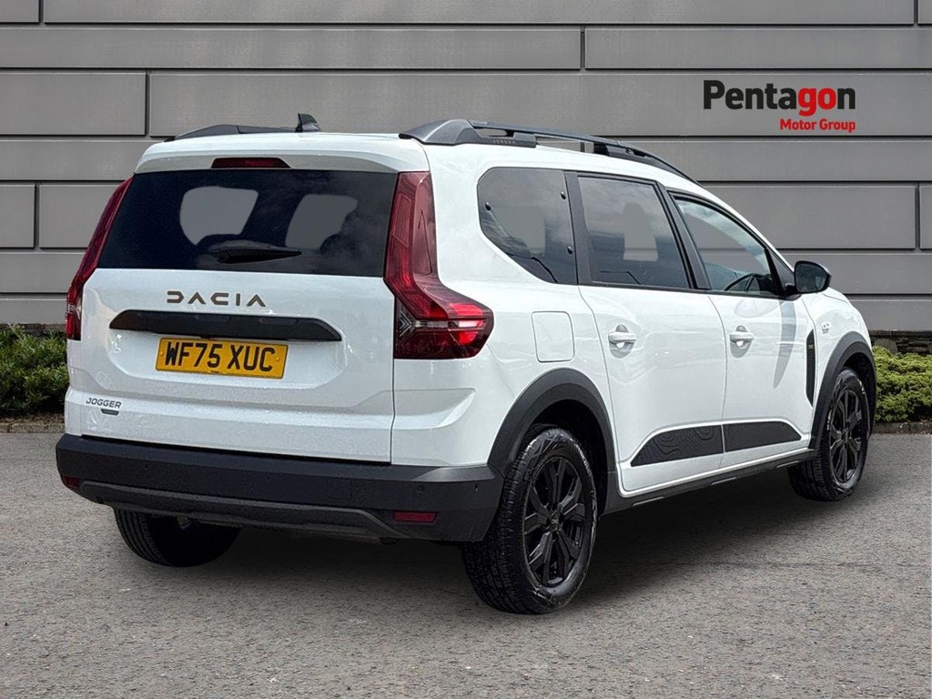Dacia Jogger 1.6 Hybrid Extreme Mpv Hybrid Euro White #4