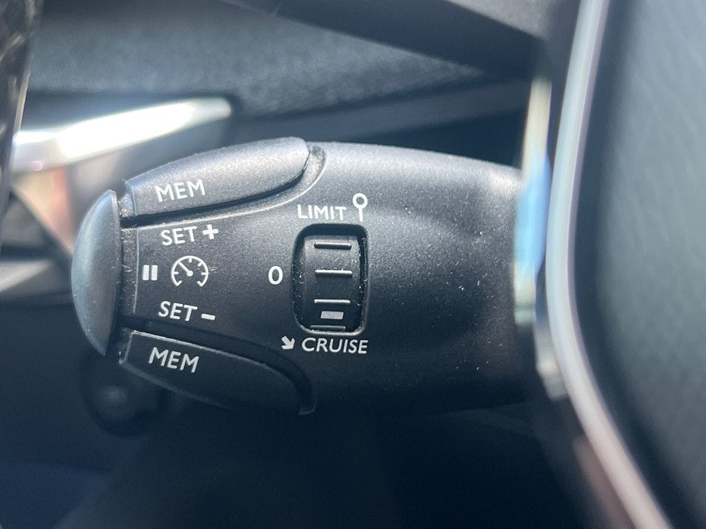 Peugeot 3008 1.5L Gt Line White #21