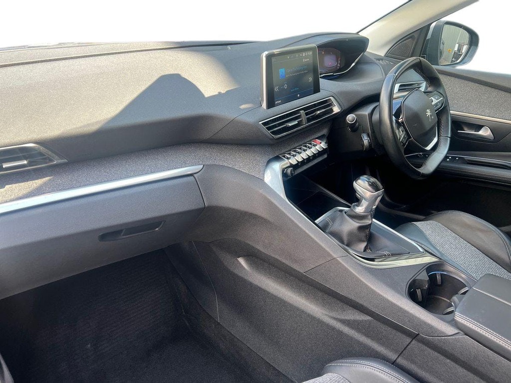 Peugeot 3008 1.5L Gt Line White #7