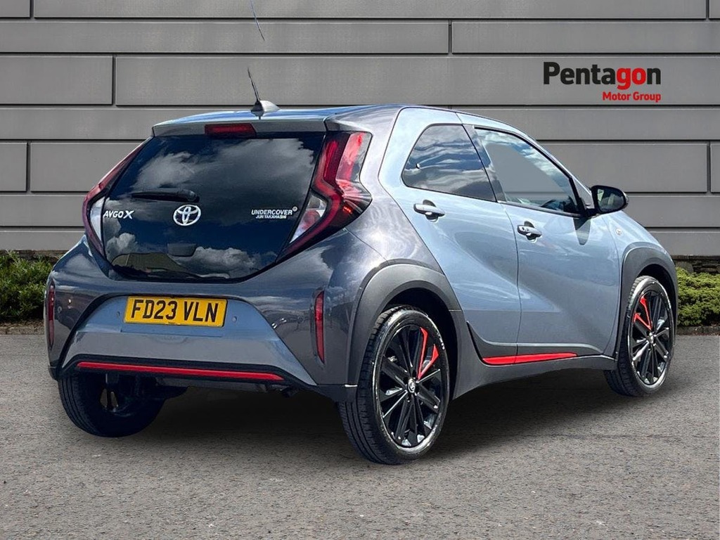 Toyota Aygo X 1.0 Vvt I Undercover Hatchback E FD23VLN Grey #4