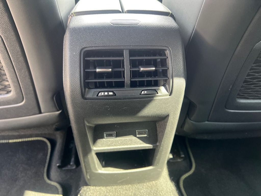 Peugeot 308 1.6 Plug-in Hybrid 225 Gt E-eat8 2024 White #23