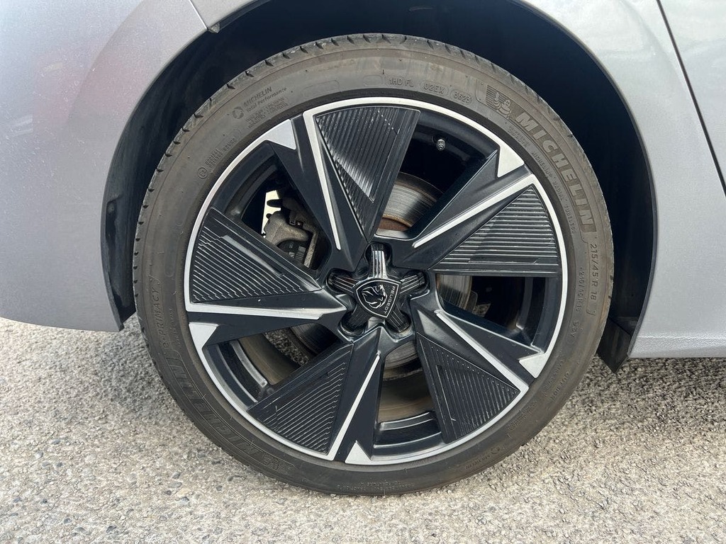 Peugeot 308 1.6 Plug-in Hybrid 225 Gt E-eat8 2024 White #15