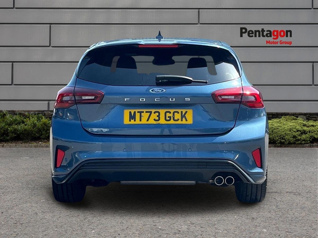 Ford Focus 1.0 Ecoboost Hybrid Mhev Titanium Red #14