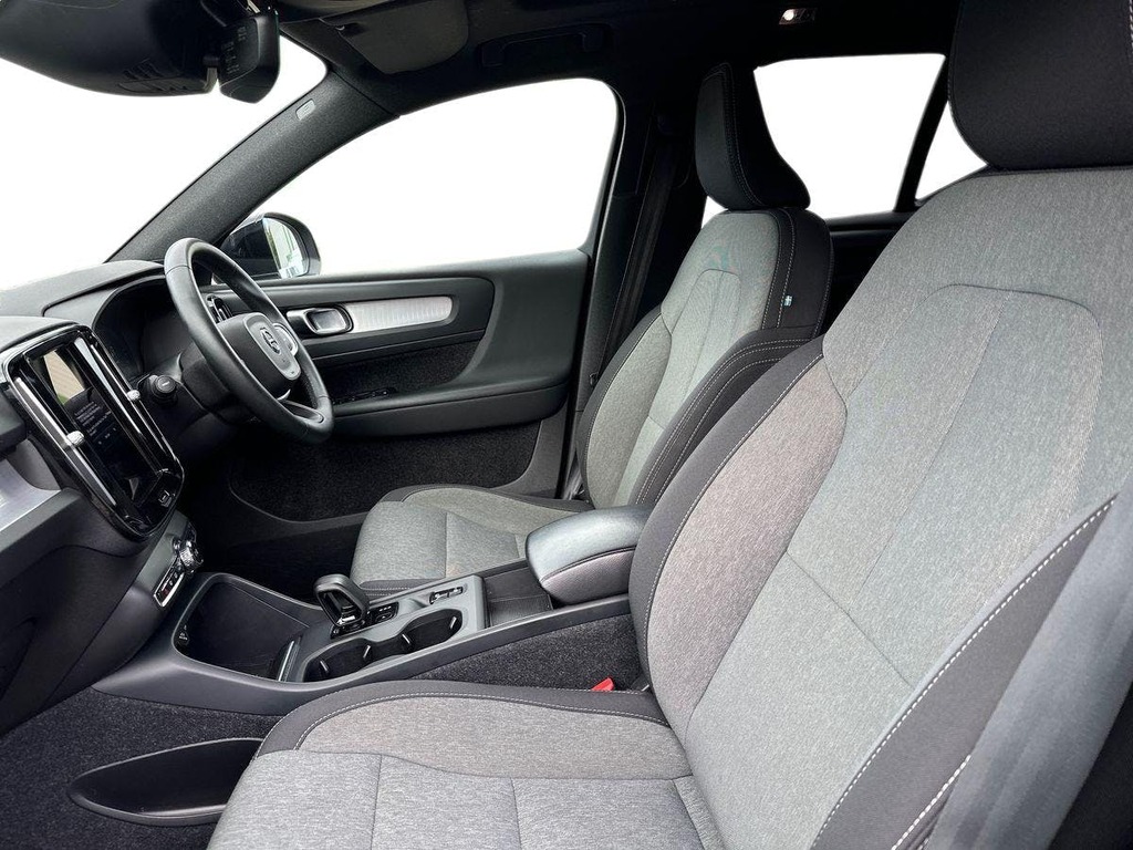 Volvo XC40 2.0 B4p Plus Dark Awd Red #8