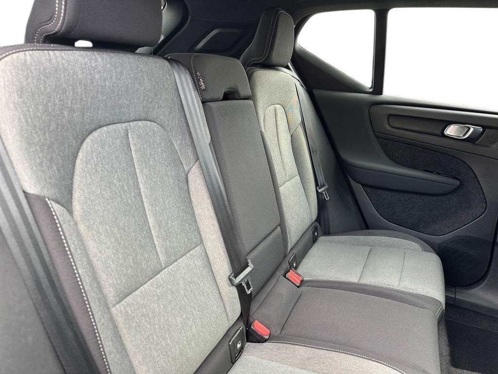 Volvo XC40 2.0 B4p Plus Dark Awd Red #9