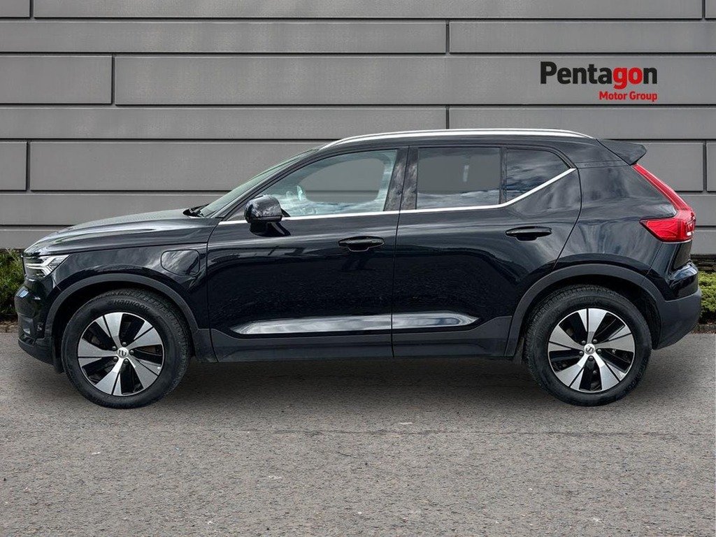 Volvo XC40 2.0 B4p Plus Dark Awd Red #12