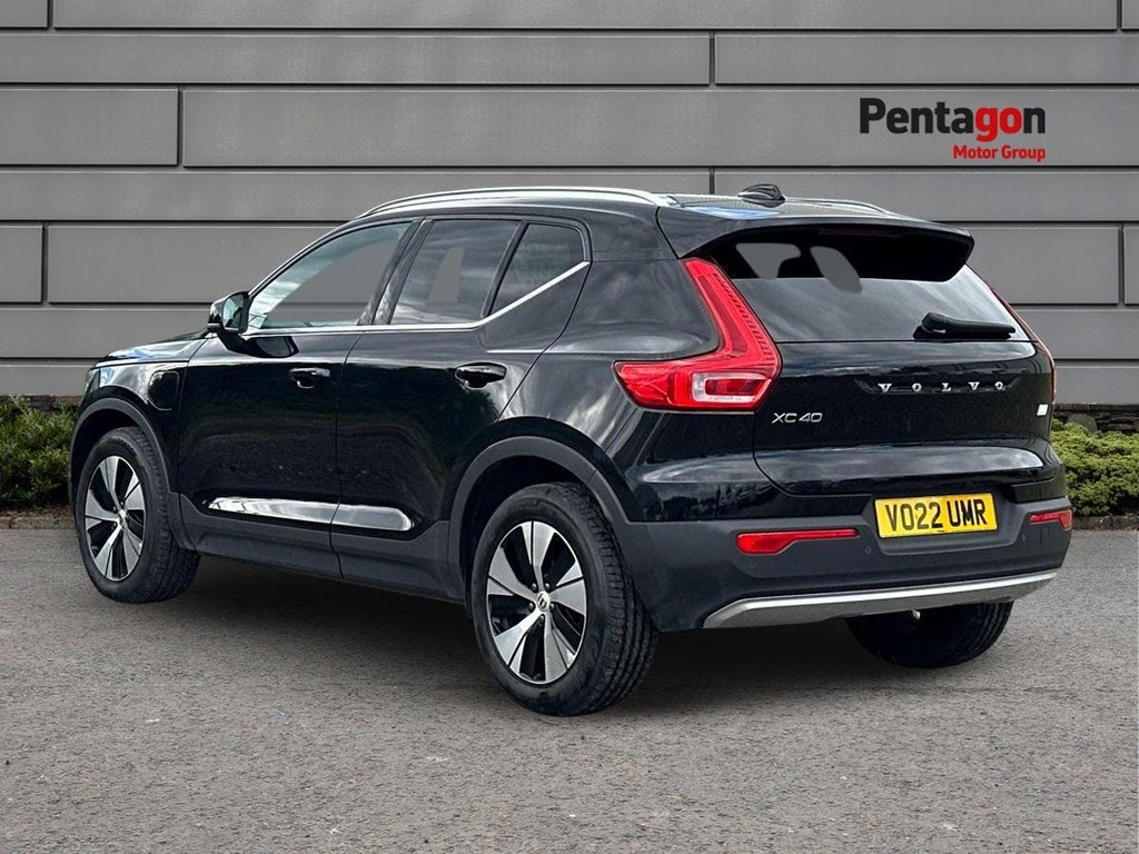 Volvo XC40 1.5H T4 Recharge 10.7Kwh Core Suv Plug Black #2