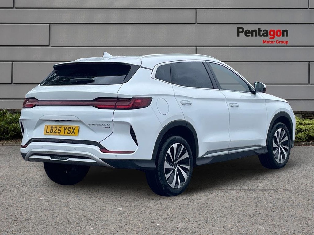 Byd Seal U 1.5 26.6Kwh Comfort Suv Plug In Hybrid LB25YSX White #4