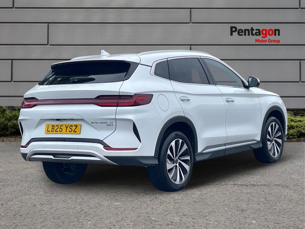 Byd Seal U 1.5 26.6Kwh Comfort Suv Plug In Hybrid LB25YSZ White #4