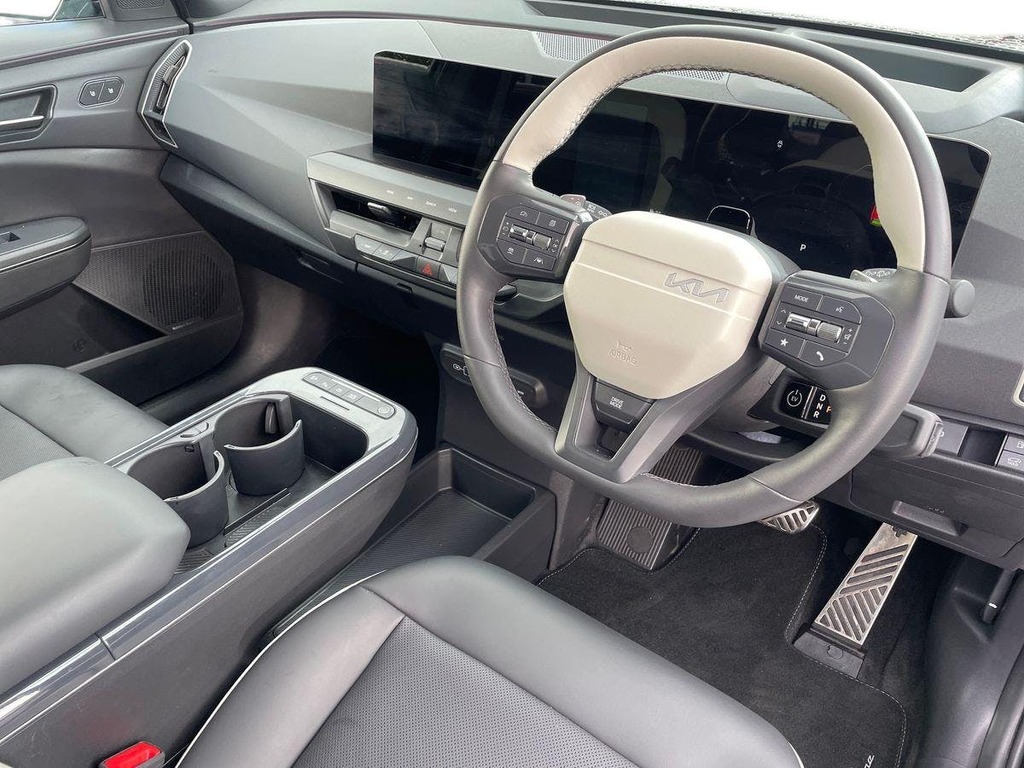 Kia  81.4Kwh Gt Line S Suv 214 Bhp YP75TLN Black #5